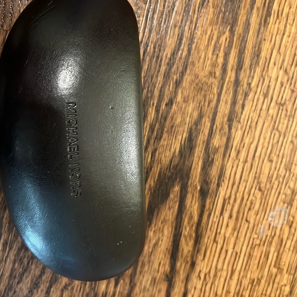 Michael Kors olive green sunglasses! - Picture 3 of 5